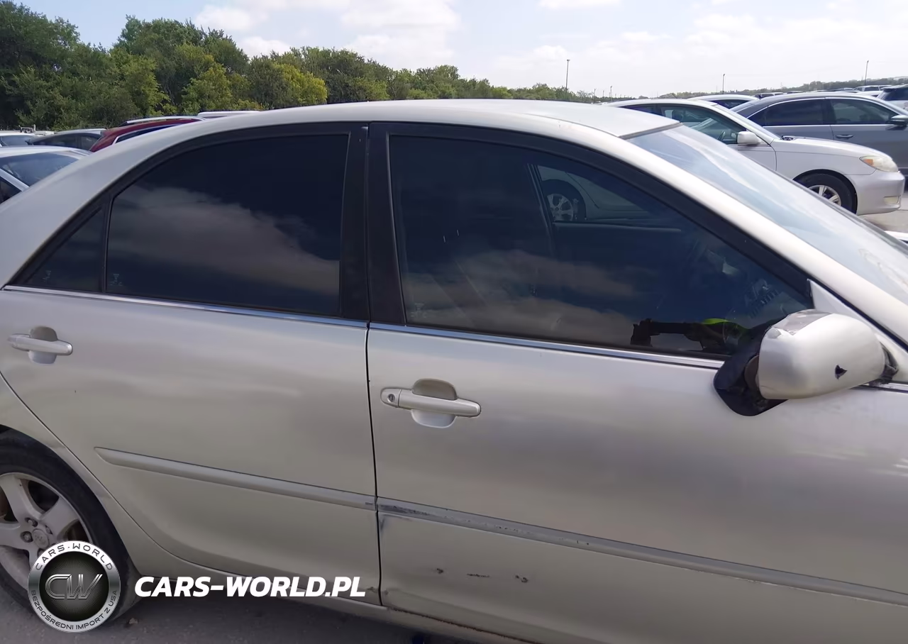 2004 Toyota Camry Le V6 VIN:4T1BF32K14U586208 - 13