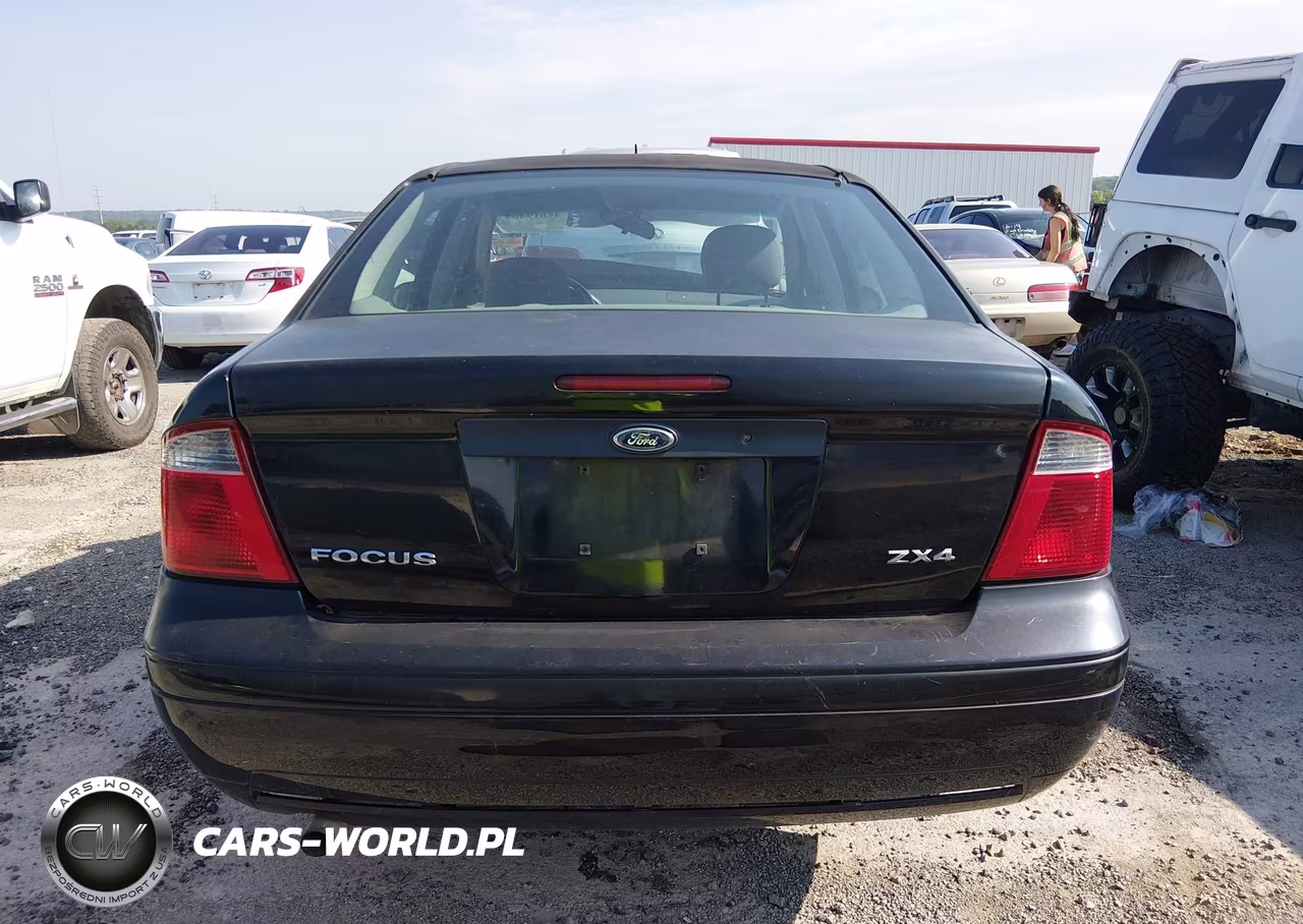 2005 Ford Focus Zx4 VIN:1FAFP34N15W273231 - 16