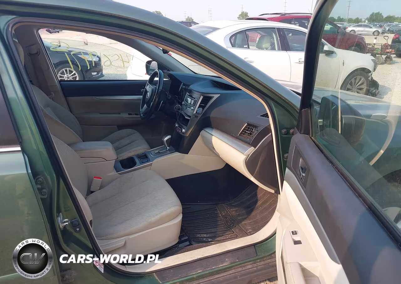 2011 Subaru Outback 2.5I Premium VIN:4S4BRBCC6B3391975 - 5