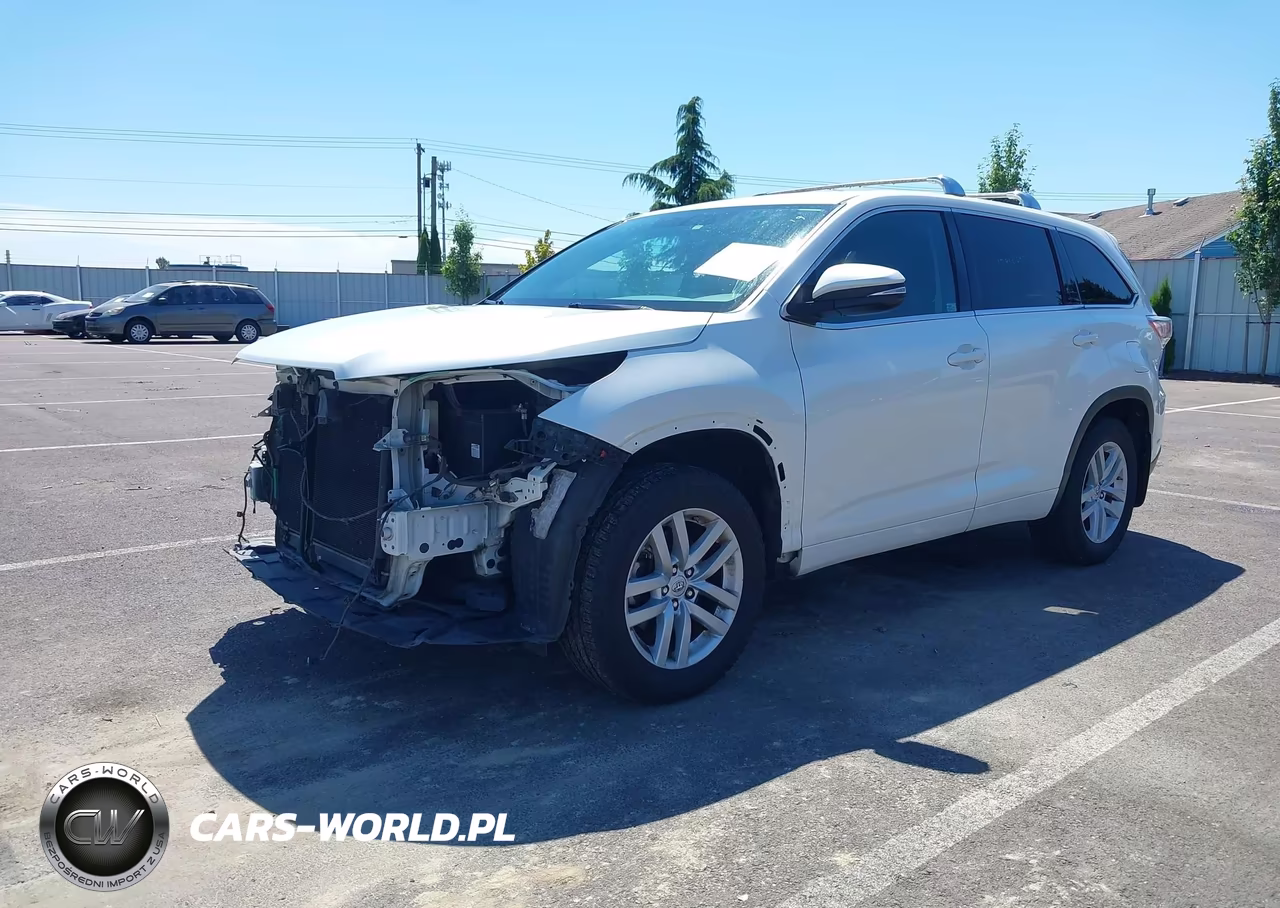 2014 Toyota Highlander Le V6 VIN:5TDBKRFH7ES011375 - 2