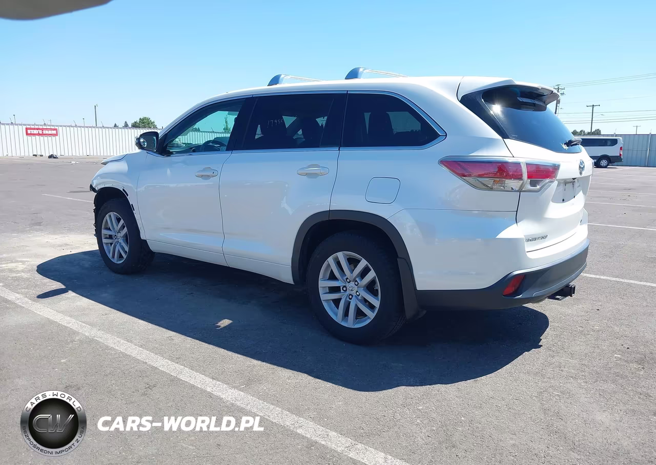 2014 Toyota Highlander Le V6 VIN:5TDBKRFH7ES011375 - 3