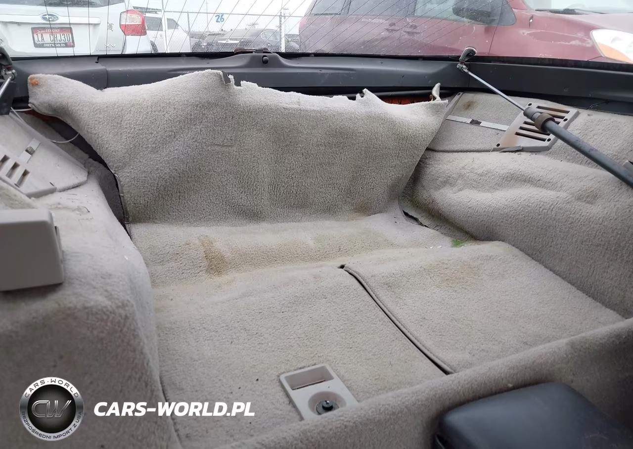 1992 Chevrolet Corvette VIN:1G1YY23PXN5106913 - 8