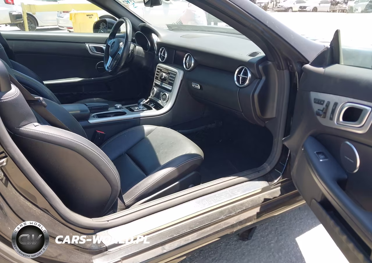 2016 Mercedes-Benz Slk 300 VIN:WDDPK3JA2GF124737 - 5