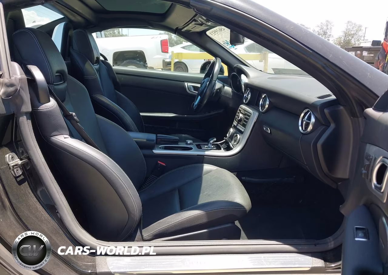 2016 Mercedes-Benz Slk 300 VIN:WDDPK3JA2GF124737 - 8