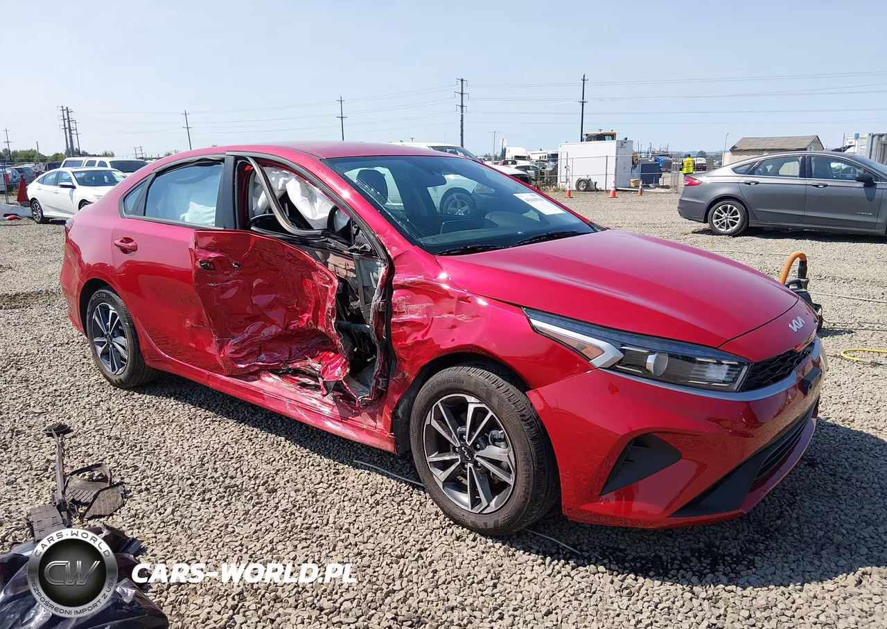 2024 Kia Forte Lxs