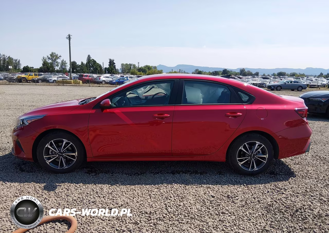 2024 Kia Forte Lxs VIN:3KPF24AD1RE808441 - 15