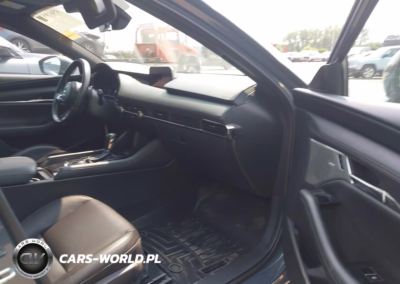 2021 Mazda Mazda3 Premium VIN:JM1BPBML0M1402962 - 5