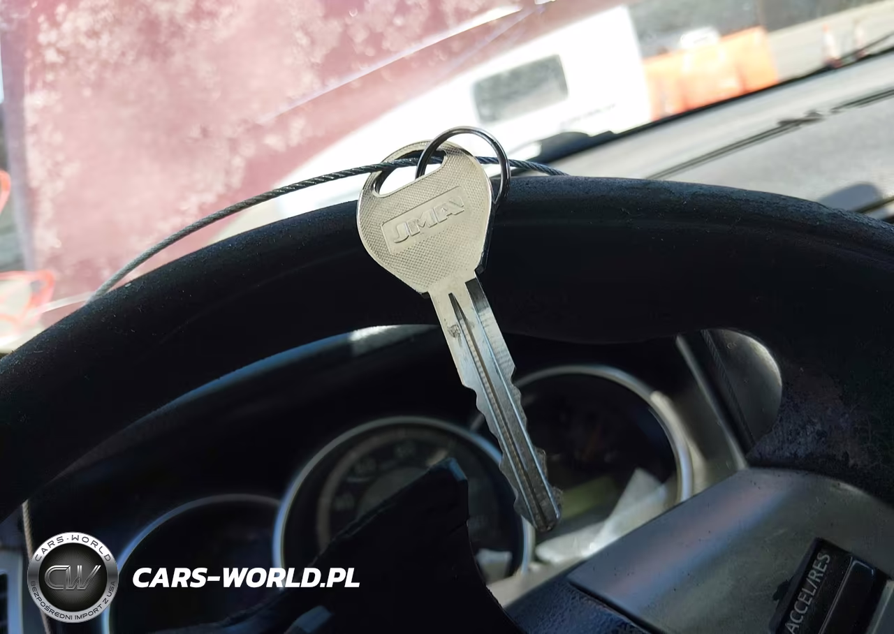 2008 Nissan Versa 1.8 S VIN:3N1BC11E18L389393 - 11