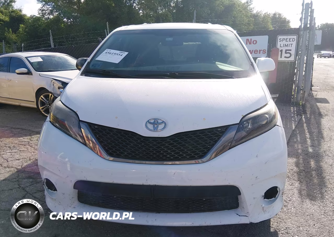 2015 Toyota Sienna Se 8 Passenger VIN:5TDXK3DC0FS620058 - 12