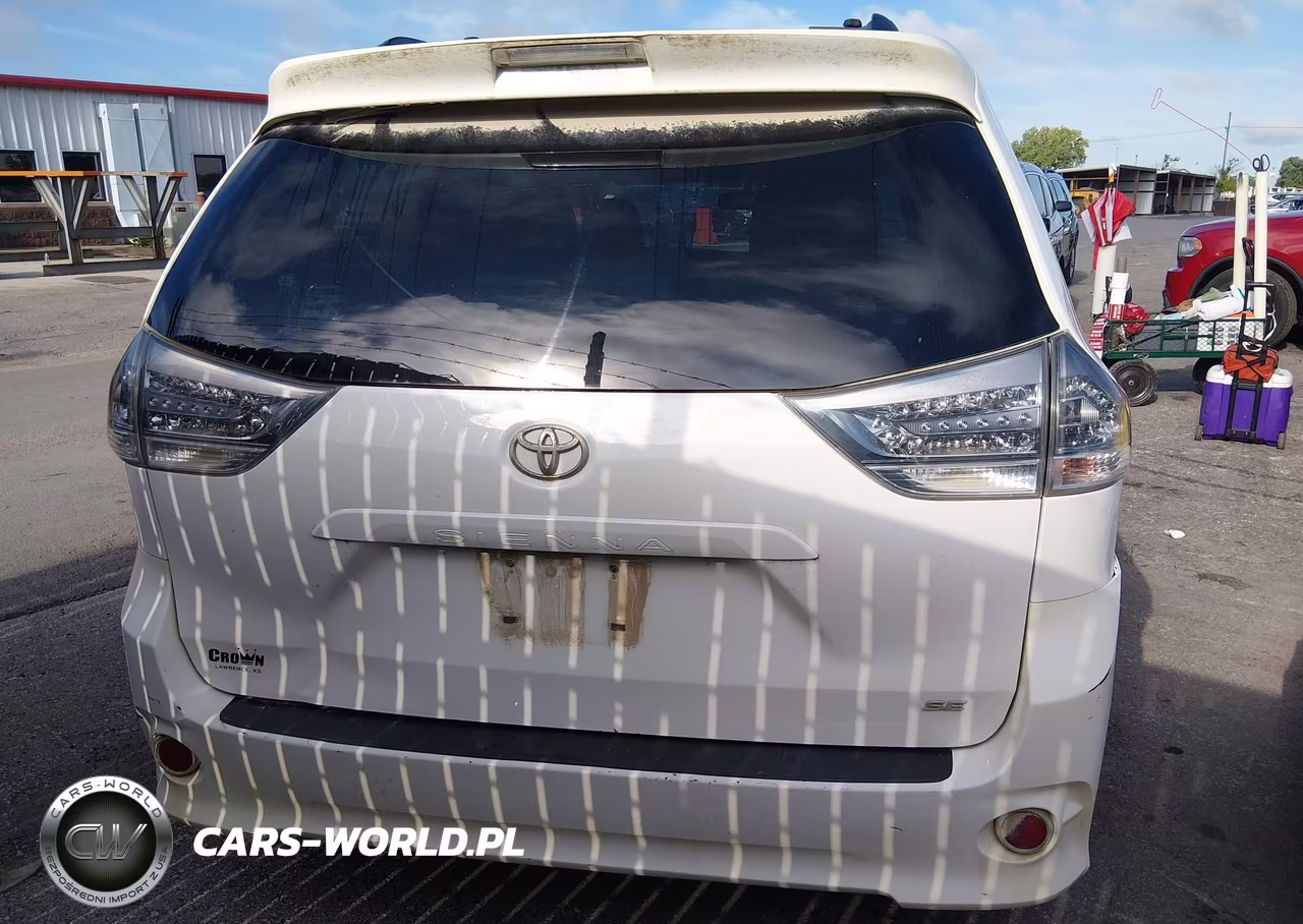 2015 Toyota Sienna Se 8 Passenger VIN:5TDXK3DC0FS620058 - 16