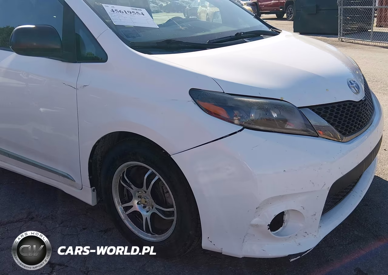 2015 Toyota Sienna Se 8 Passenger VIN:5TDXK3DC0FS620058 - 17