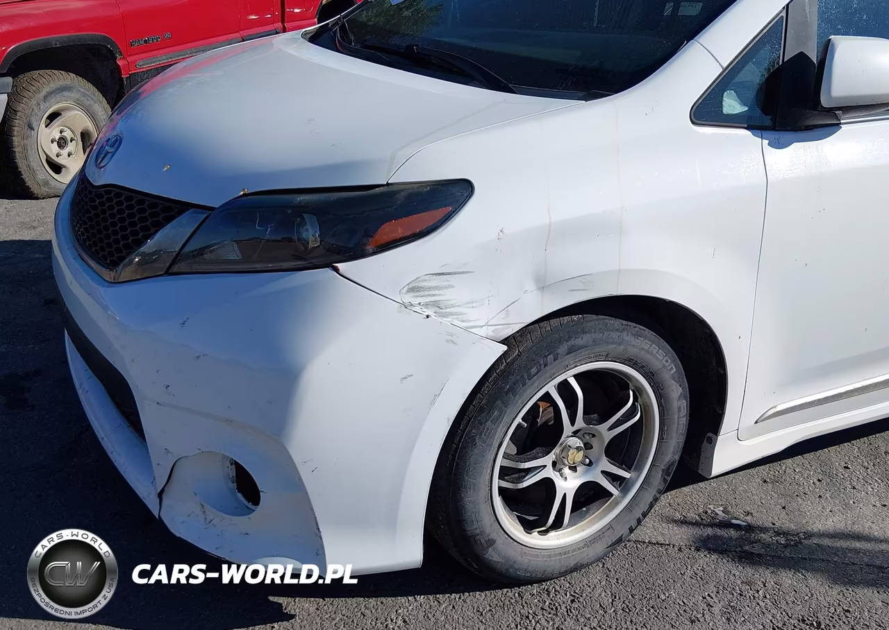 2015 Toyota Sienna Se 8 Passenger VIN:5TDXK3DC0FS620058 - 18