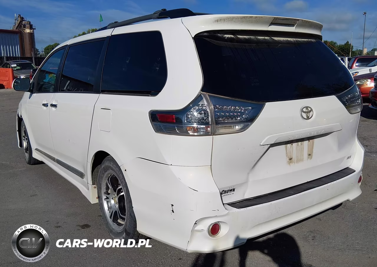 2015 Toyota Sienna Se 8 Passenger VIN:5TDXK3DC0FS620058 - 3