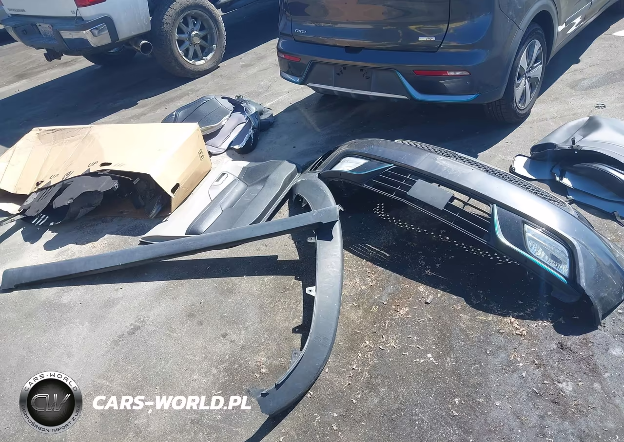 2018 Kia Niro Plug-In Hybrid Lx VIN:KNDCM3LD5J5204315 - 18
