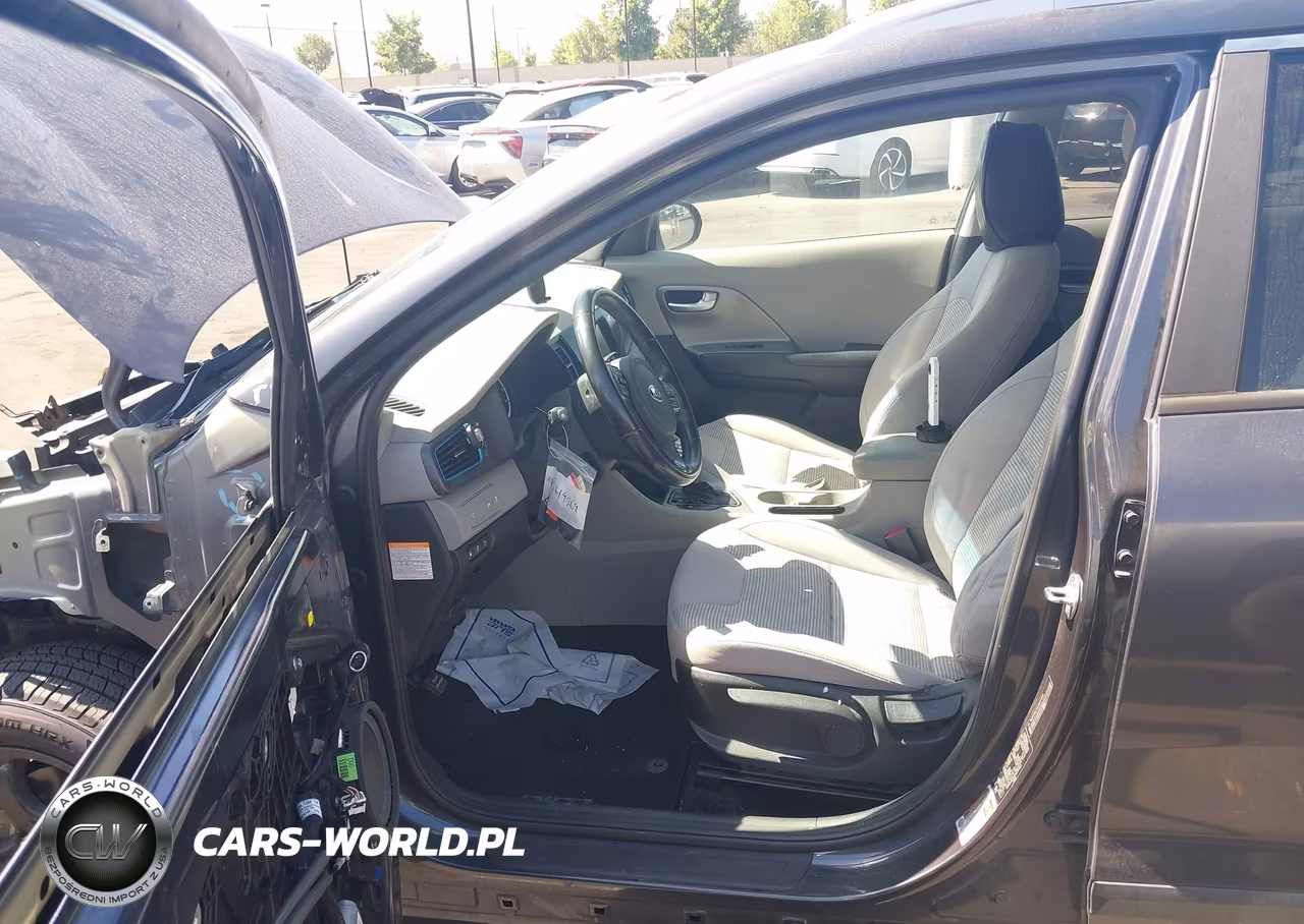 2018 Kia Niro Plug-In Hybrid Lx VIN:KNDCM3LD5J5204315 - 5
