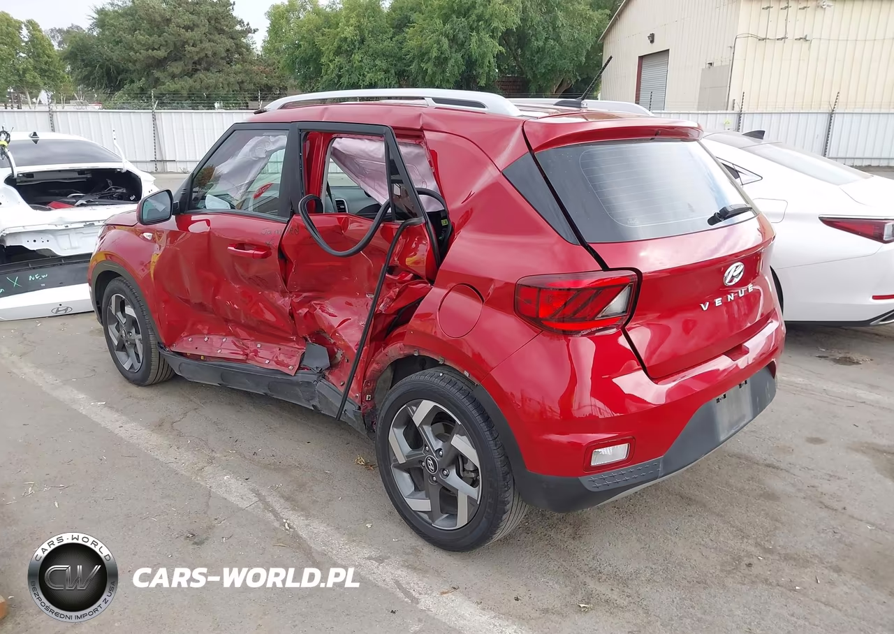 2023 Hyundai Venue Sel VIN:KMHRC8A31PU215648 - 3