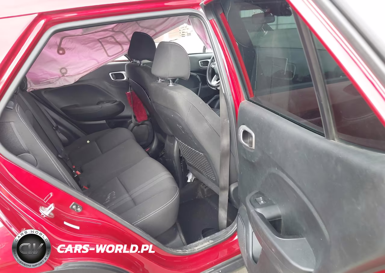 2023 Hyundai Venue Sel VIN:KMHRC8A31PU215648 - 8