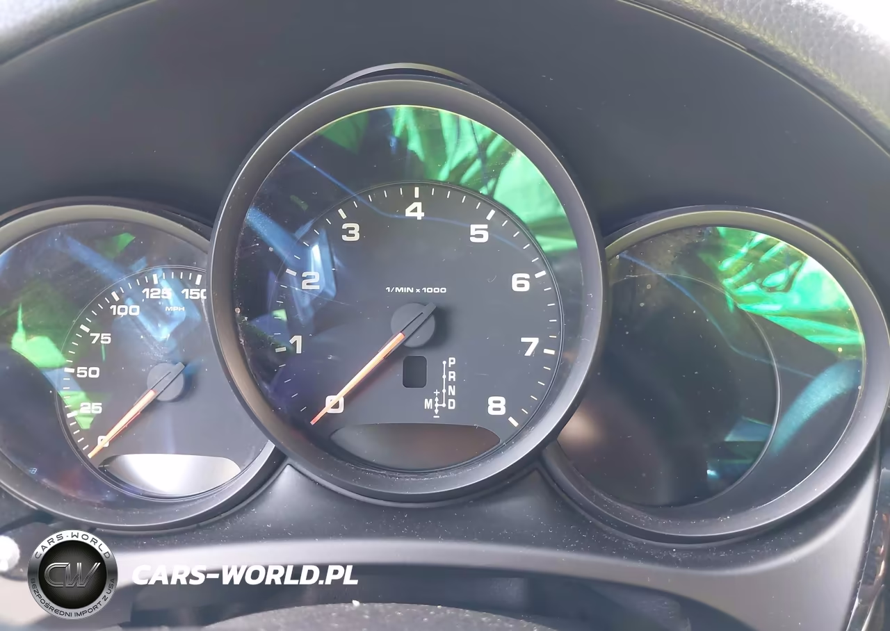 2018 Porsche Macan VIN:WP1AA2A5XJLB03982 - 16
