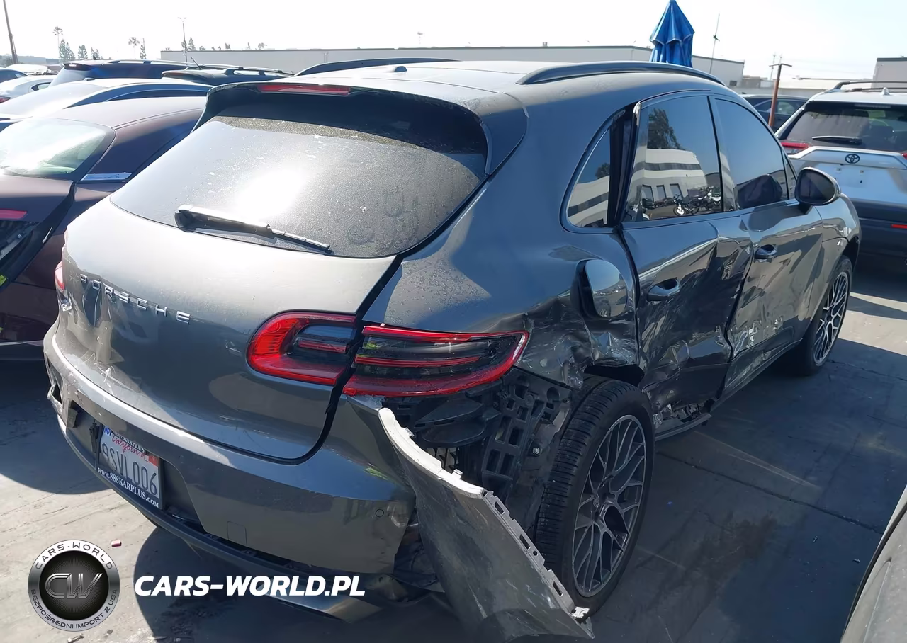 2018 Porsche Macan VIN:WP1AA2A5XJLB03982 - 4