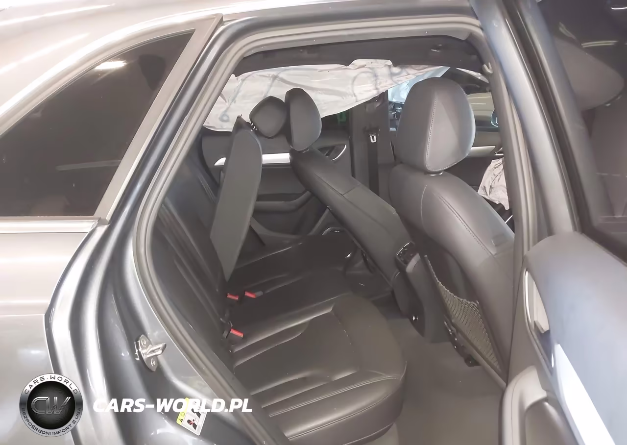 2016 Audi Q3 2.0T Premium Plus VIN:WA1GFCFS0GR003696 - 8