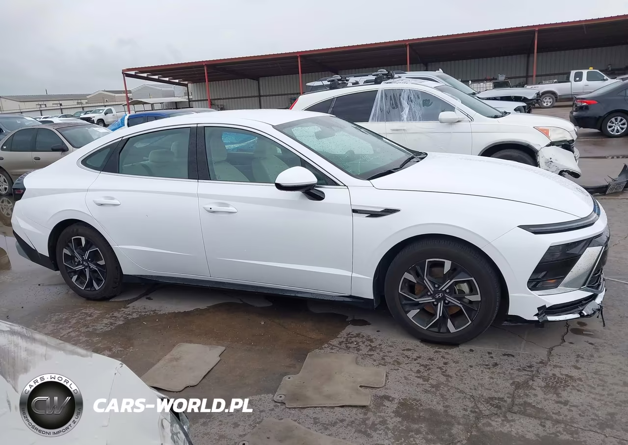 2025 Hyundai Sonata Sel VIN:KMHL64JAXSA500556 - 13
