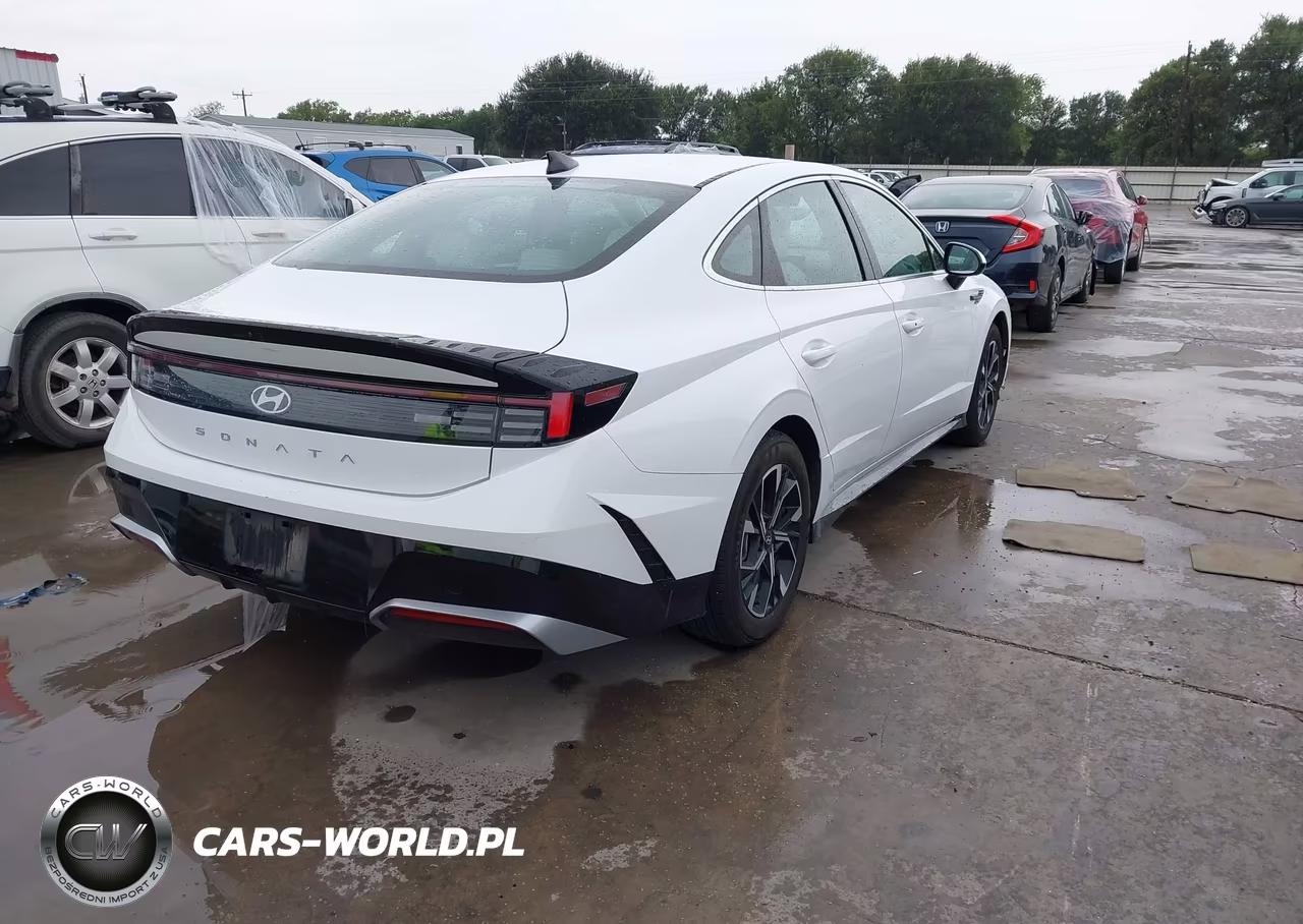 2025 Hyundai Sonata Sel VIN:KMHL64JAXSA500556 - 4