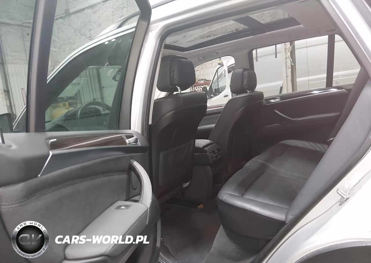 2013 BMW X5 xDrive35D VIN:5UXZW0C50D0B95473 - 8