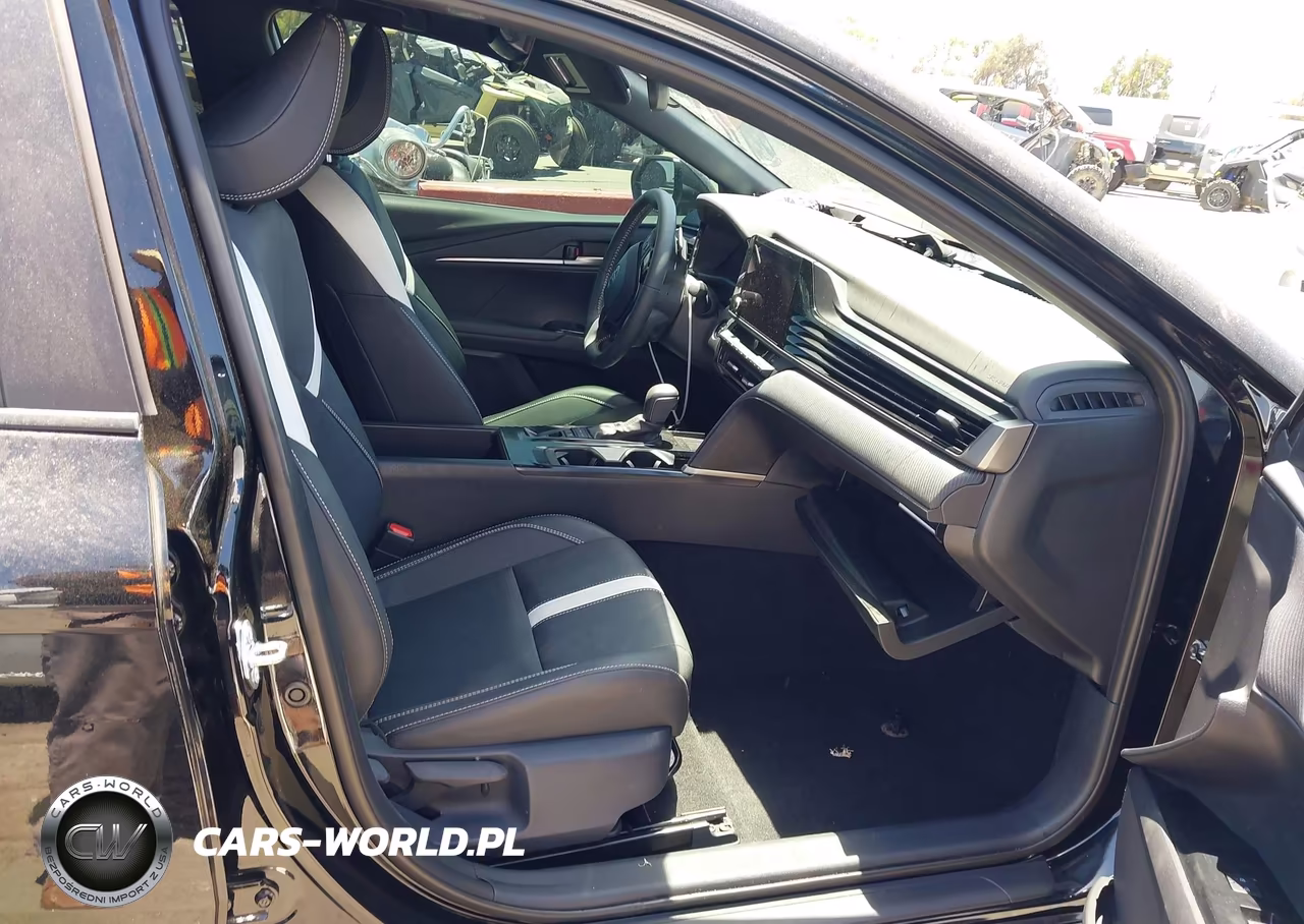 2025 Toyota Camry Se VIN:4T1DAACK9SU602534 - 5