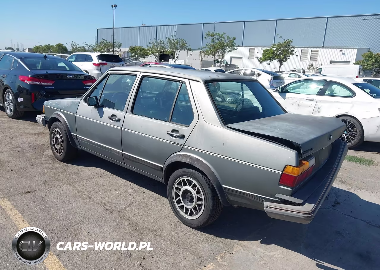 1984 Volkswagen Jetta Deluxe VIN:WVWGB0160EW133891 - 3