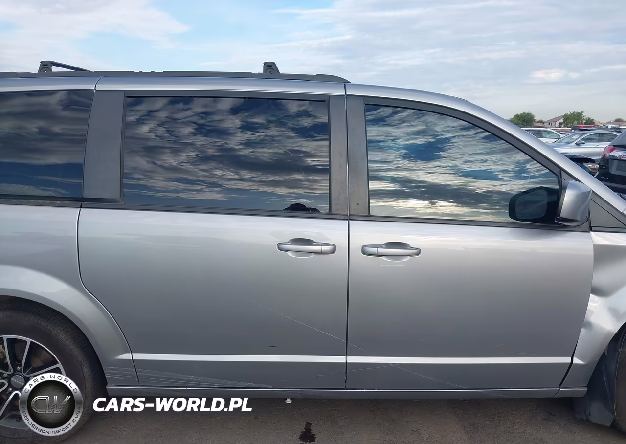2019 Dodge Grand Caravan Gt VIN:2C4RDGEG0KR647422 - 13