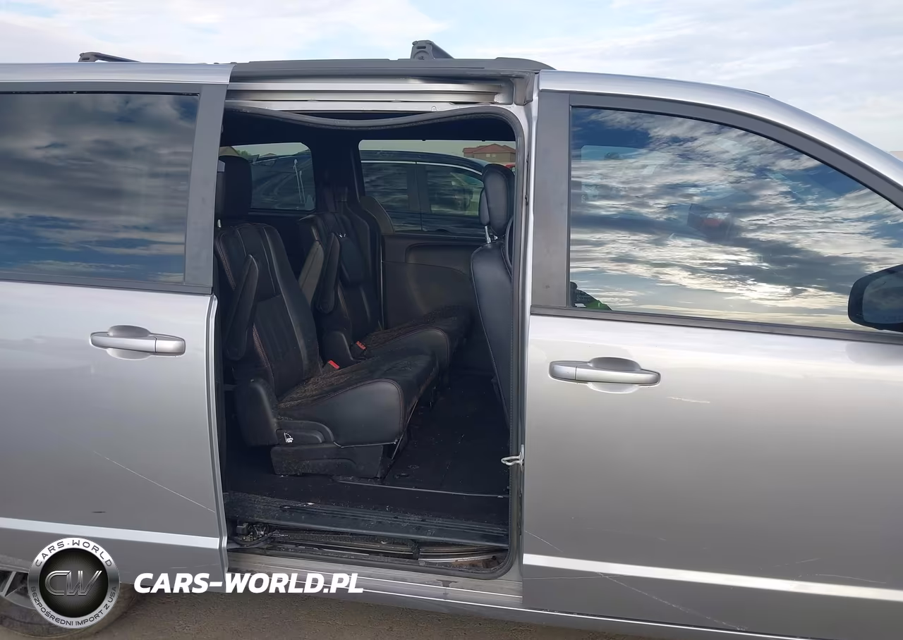 2019 Dodge Grand Caravan Gt VIN:2C4RDGEG0KR647422 - 8