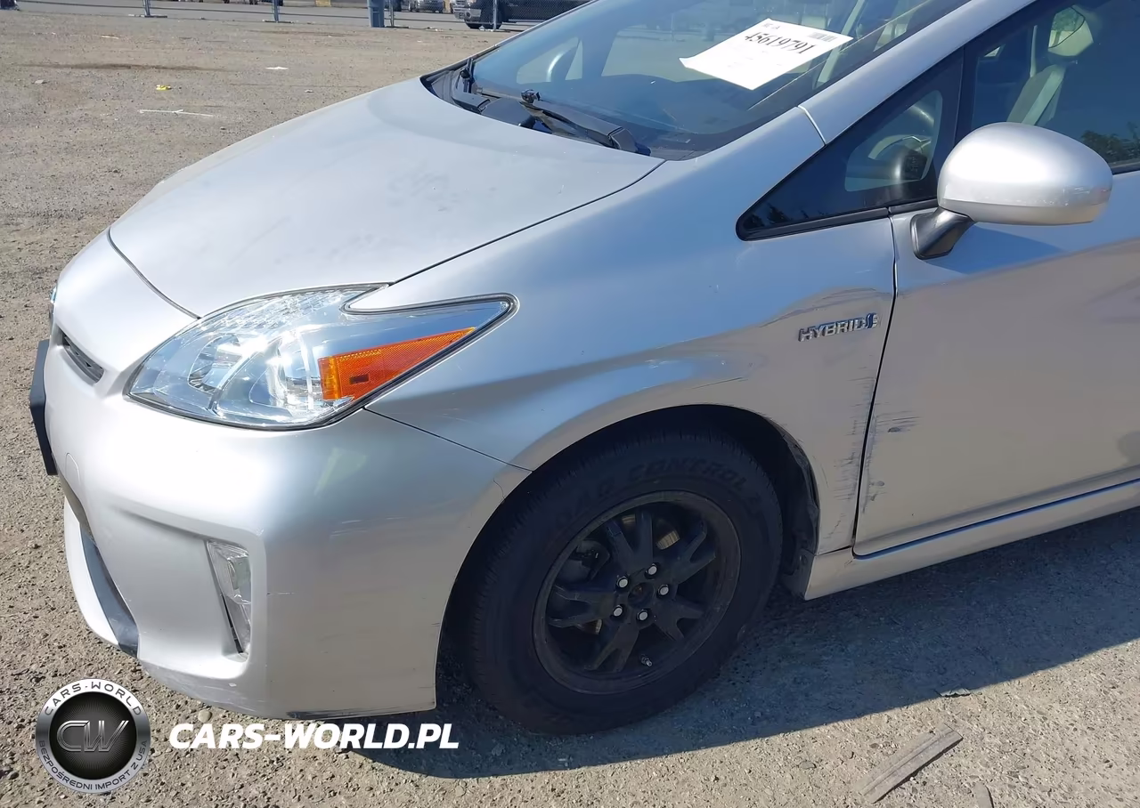 2014 Toyota Prius Three VIN:JTDKN3DU9E0387762 - 13