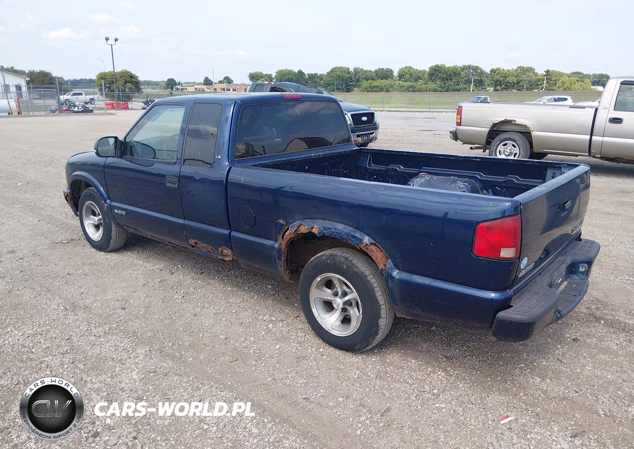 2001 Chevrolet S-10 Ls VIN:1GCCS19W818187432 - 3