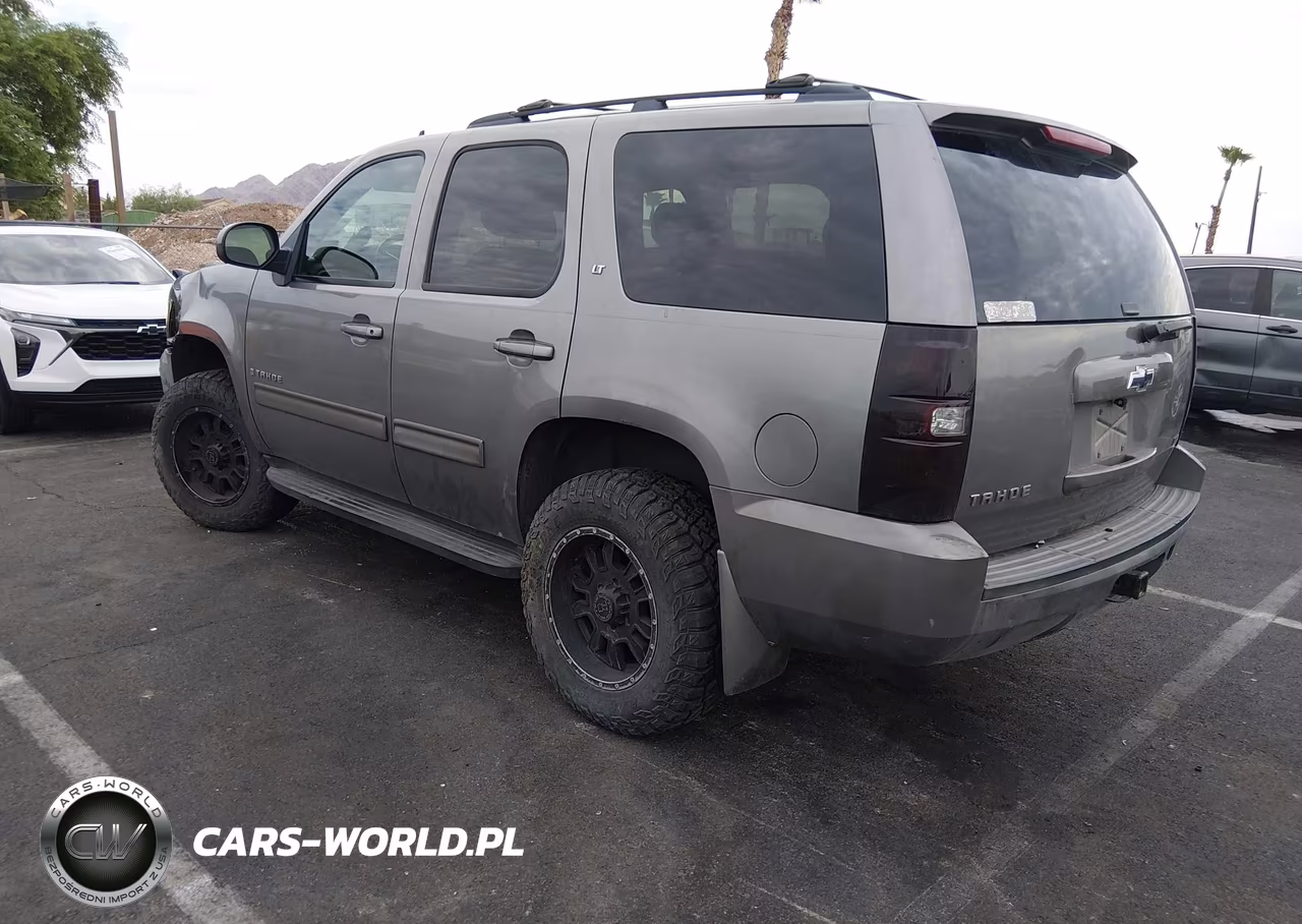 2009 Chevrolet Tahoe Lt1 VIN:1GNFK23019R261682 - 3
