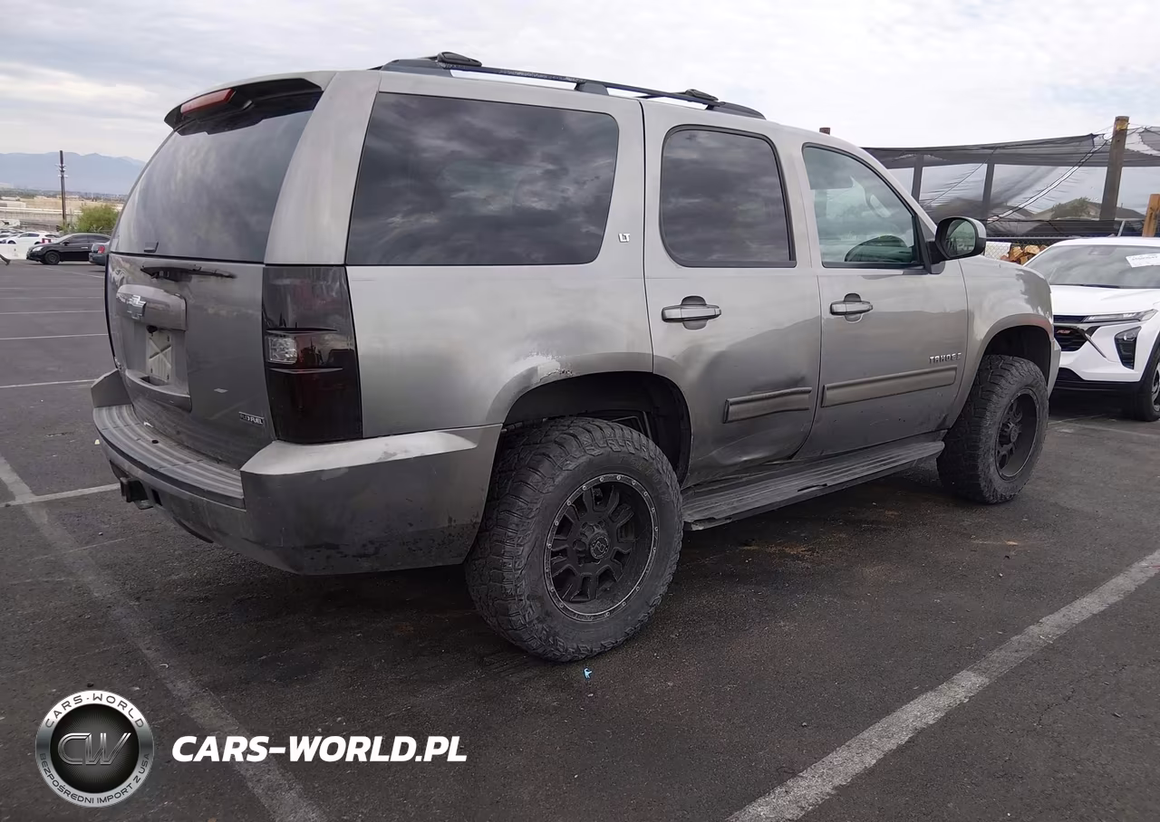 2009 Chevrolet Tahoe Lt1 VIN:1GNFK23019R261682 - 4