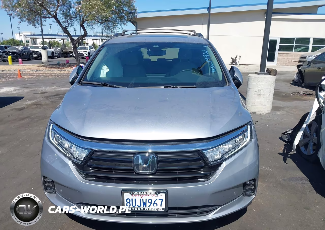 2021 Honda Odyssey Touring VIN:5FNRL6H89MB000243 - 13