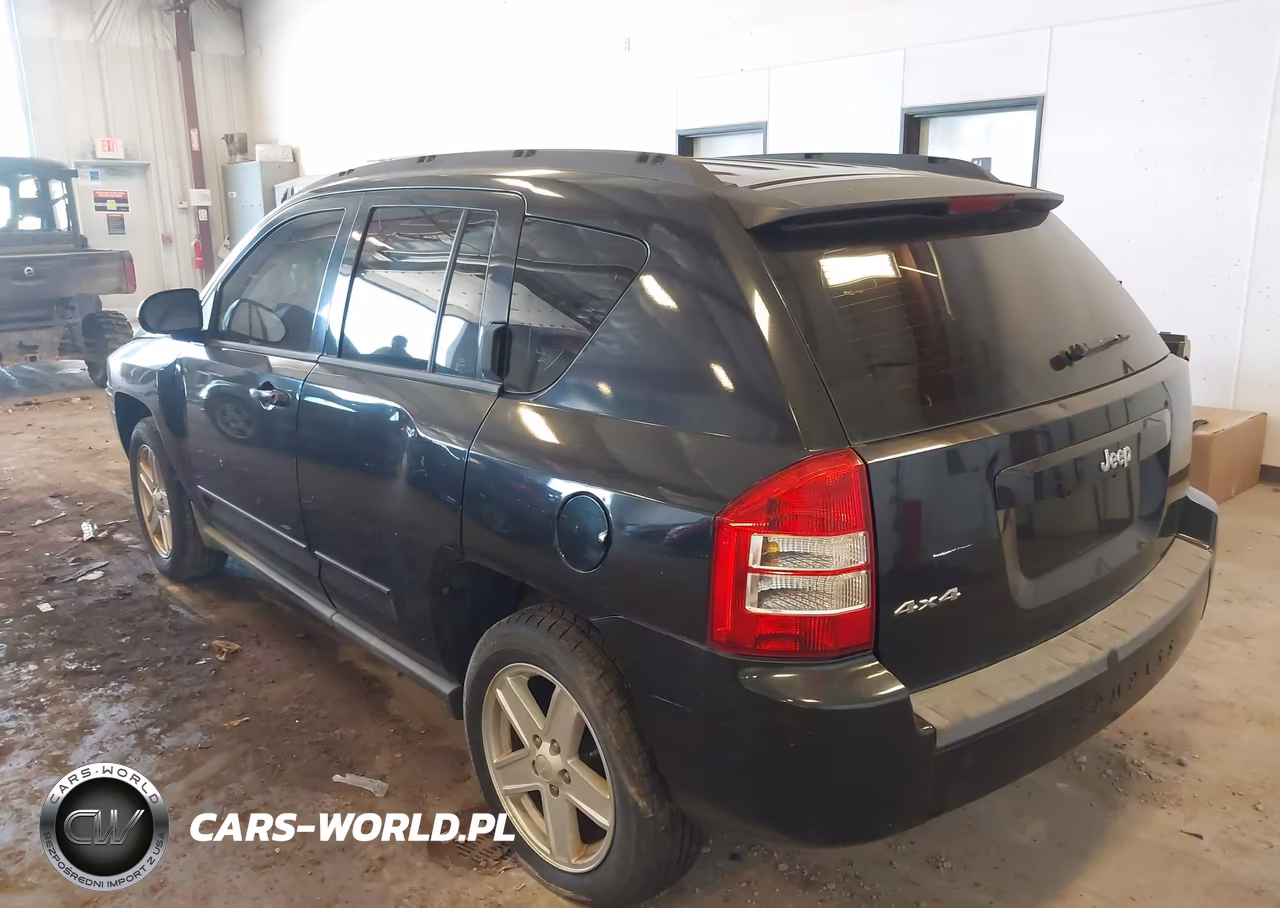2010 Jeep Compass Sport VIN:1J4NF4FB3AD601539 - 3