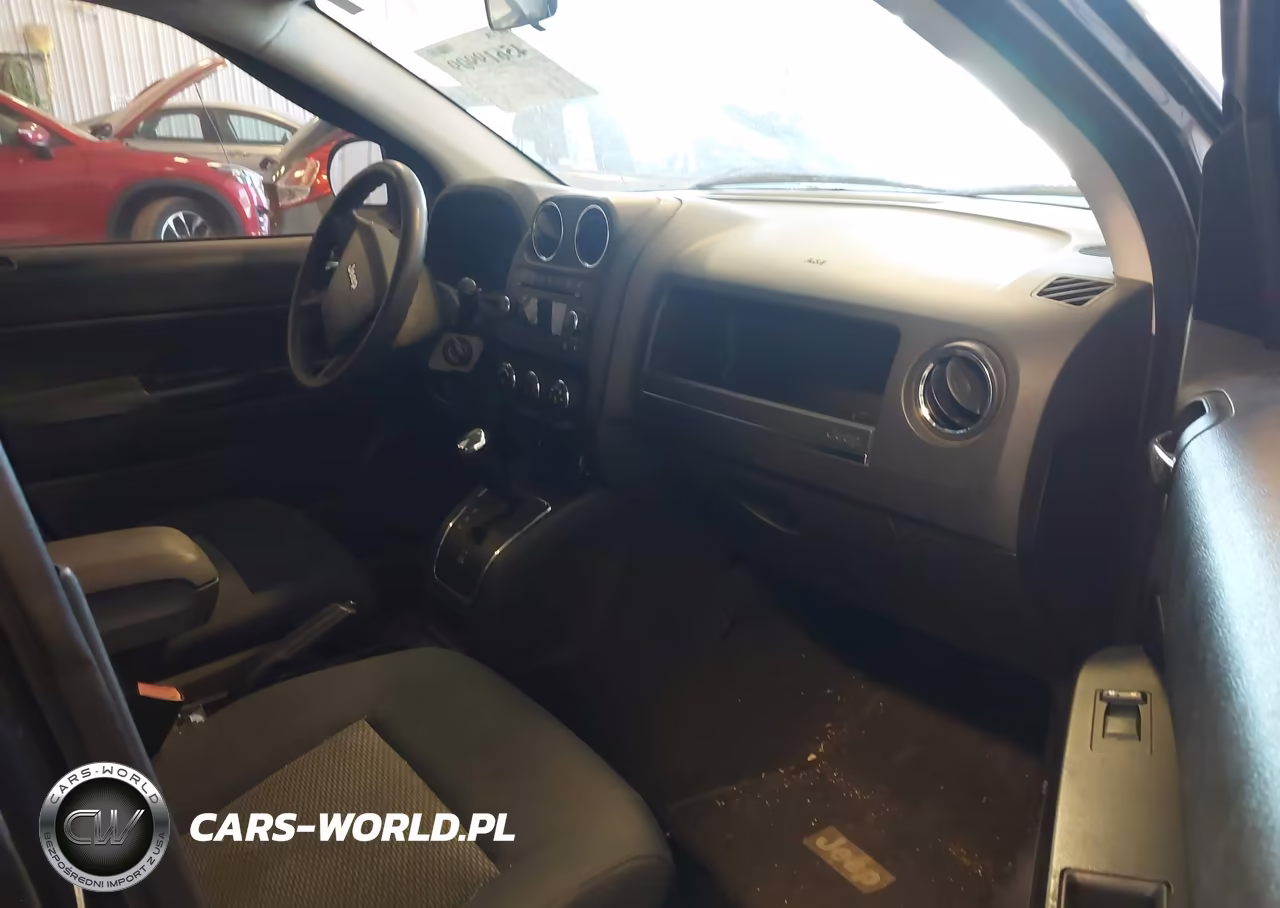 2010 Jeep Compass Sport VIN:1J4NF4FB3AD601539 - 5