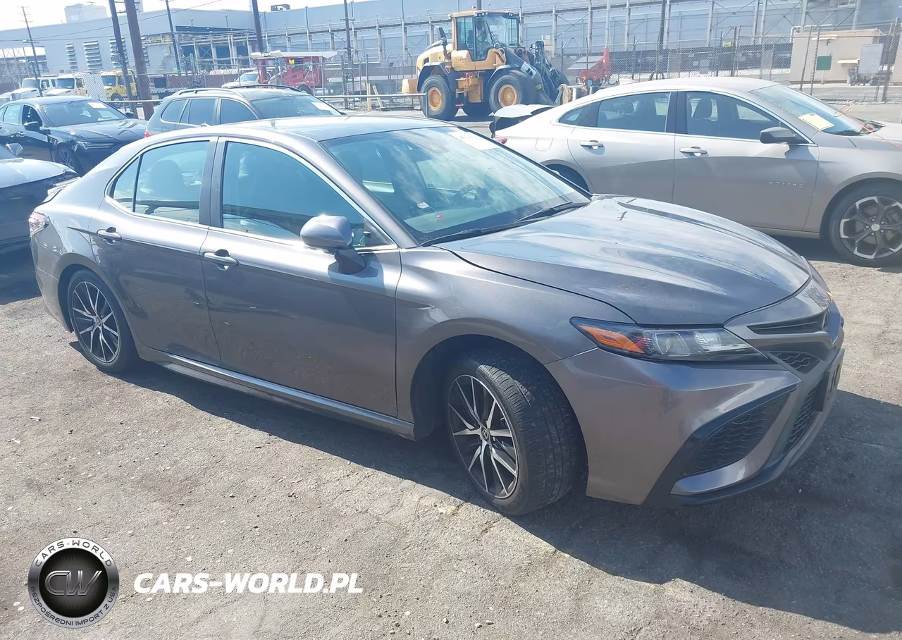 2024 Toyota Camry Se – zdjęcie 1 z 16