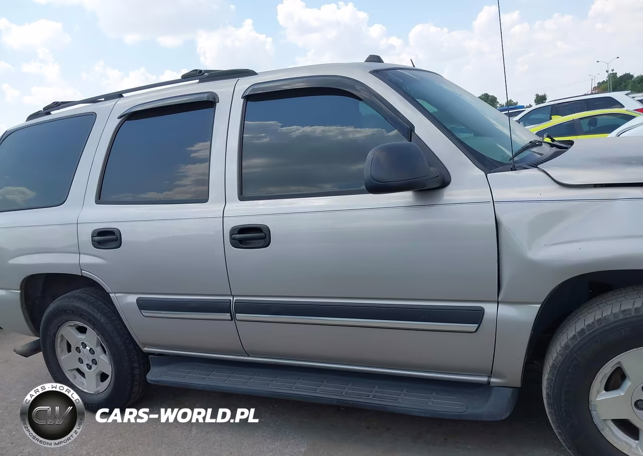 2004 Chevrolet Tahoe Ls VIN:1GNEC13V34R215939 - 13