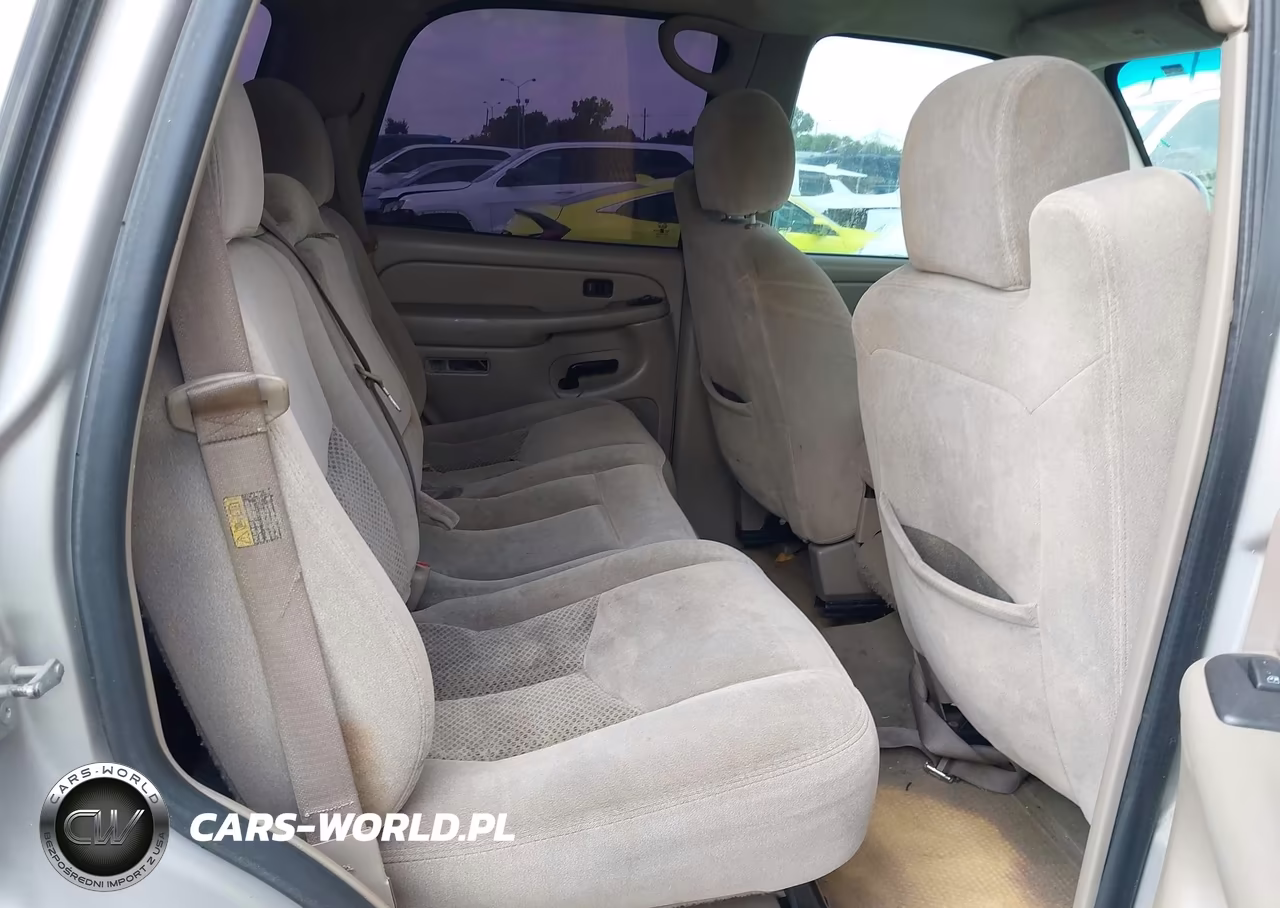 2004 Chevrolet Tahoe Ls VIN:1GNEC13V34R215939 - 8