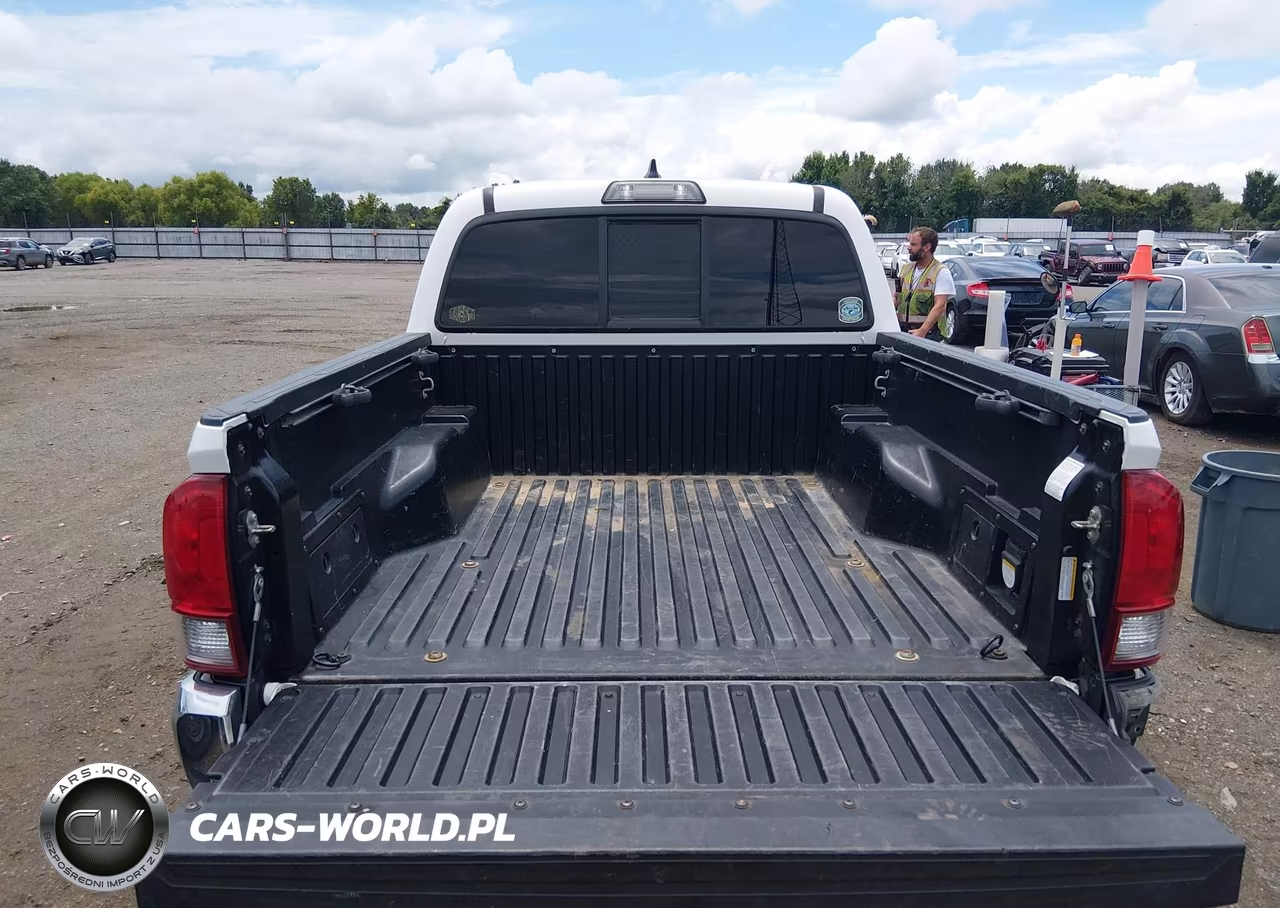 2016 Toyota Tacoma Trd Off Road VIN:3TMCZ5AN2GM010868 - 13