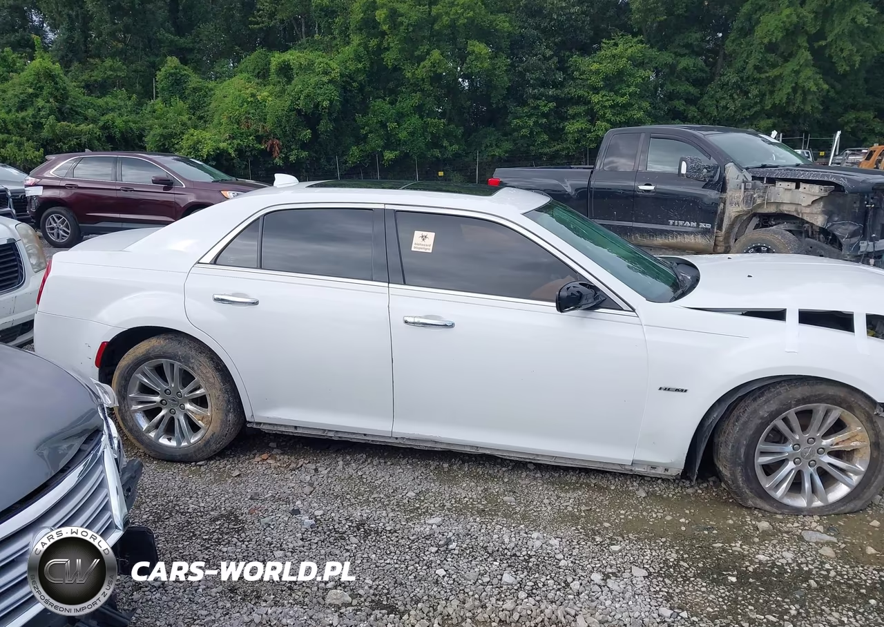 2016 Chrysler 300C VIN:2C3CCAEG5GH306234 - 13
