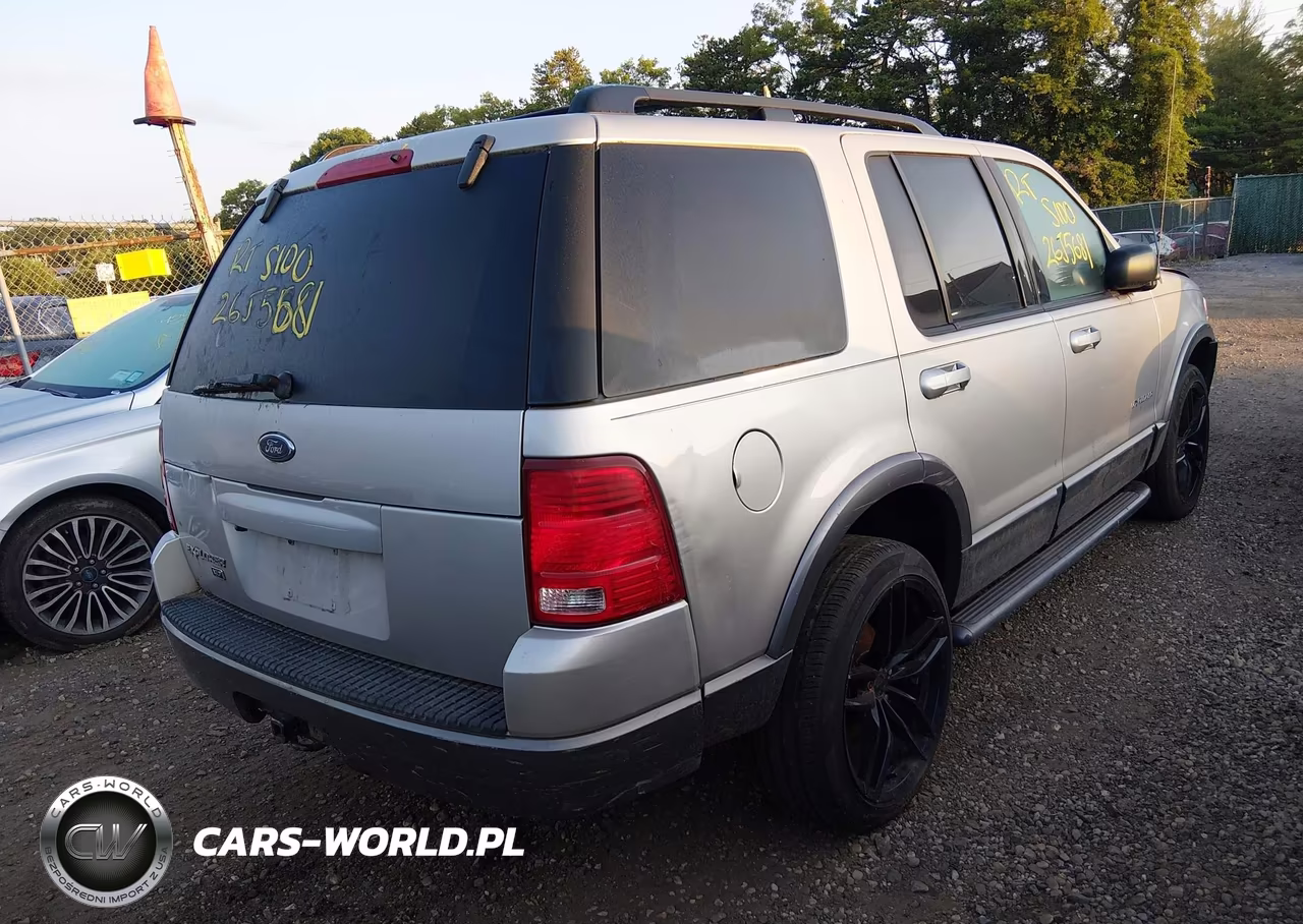 2002 Ford Explorer Xlt VIN:1FMZU73K62UD44098 - 4