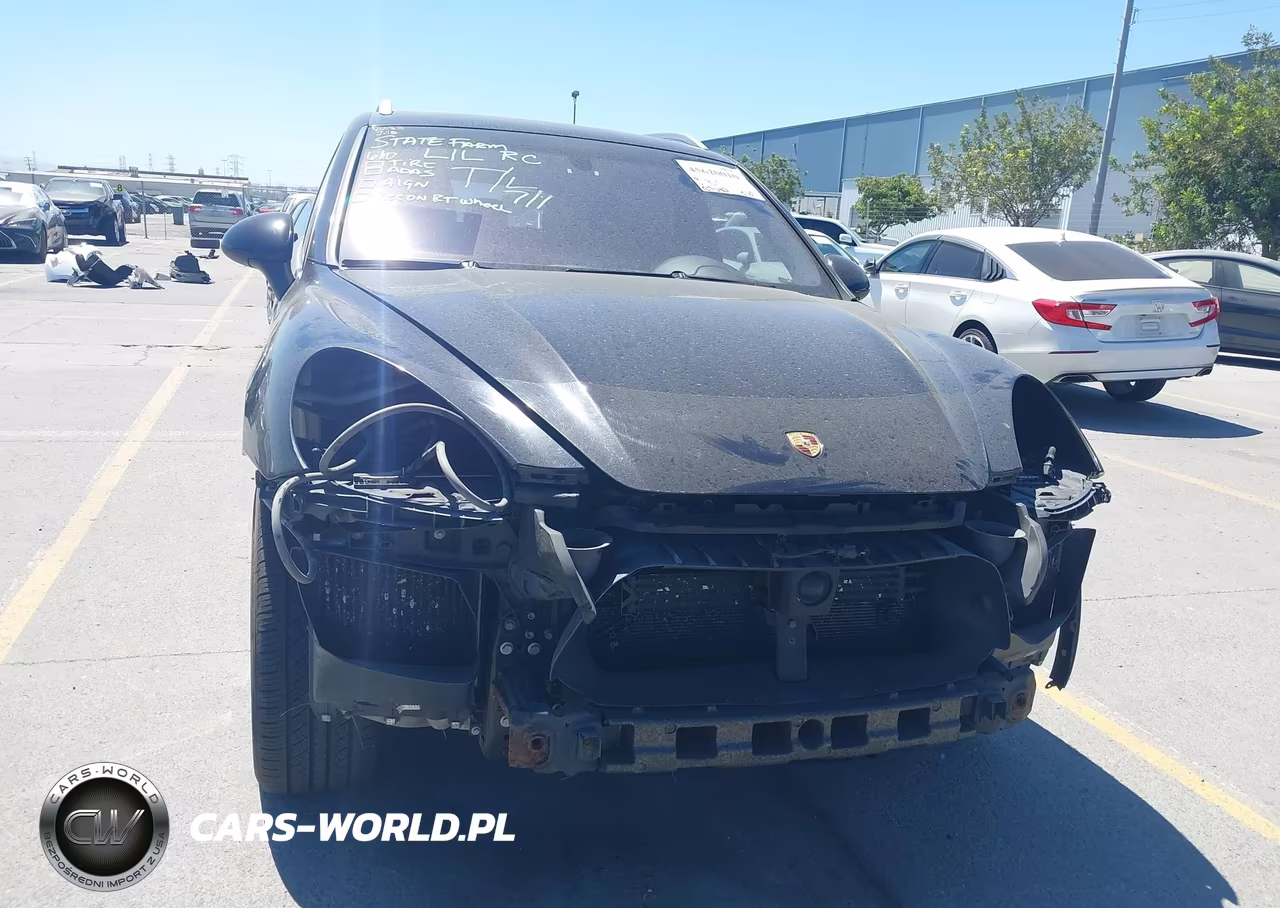 2012 Porsche Cayenne Turbo VIN:WP1AC2A27CLA82656 - 13