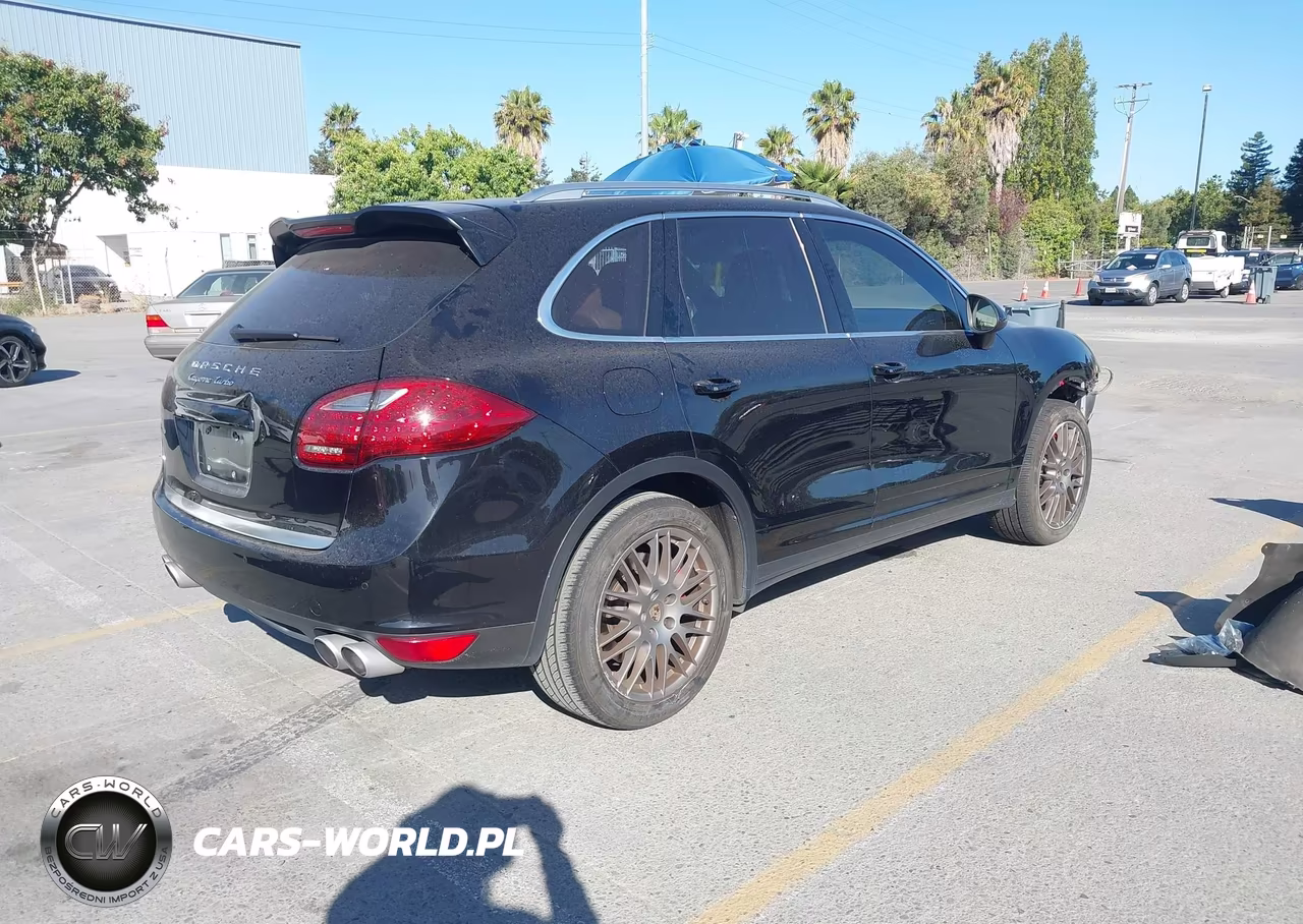 2012 Porsche Cayenne Turbo VIN:WP1AC2A27CLA82656 - 4