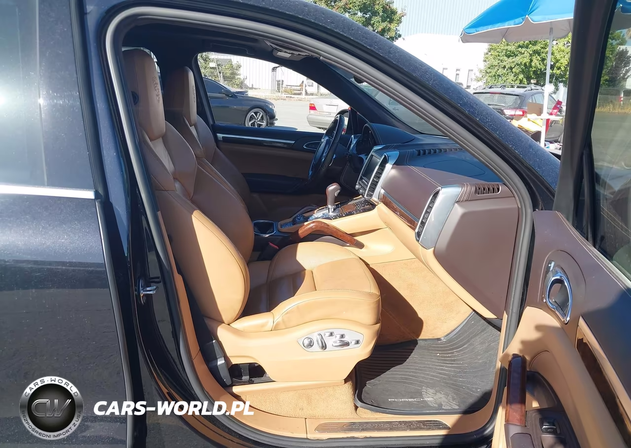 2012 Porsche Cayenne Turbo VIN:WP1AC2A27CLA82656 - 5