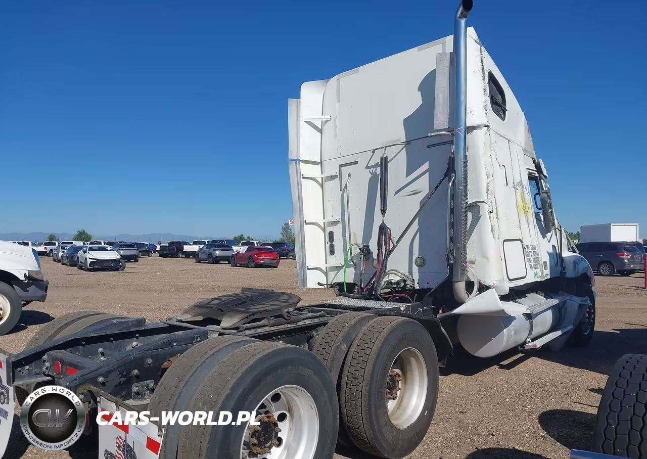 2008 Freightliner Conventional Columbia VIN:1FUJA6CK28LZ96227 - 3