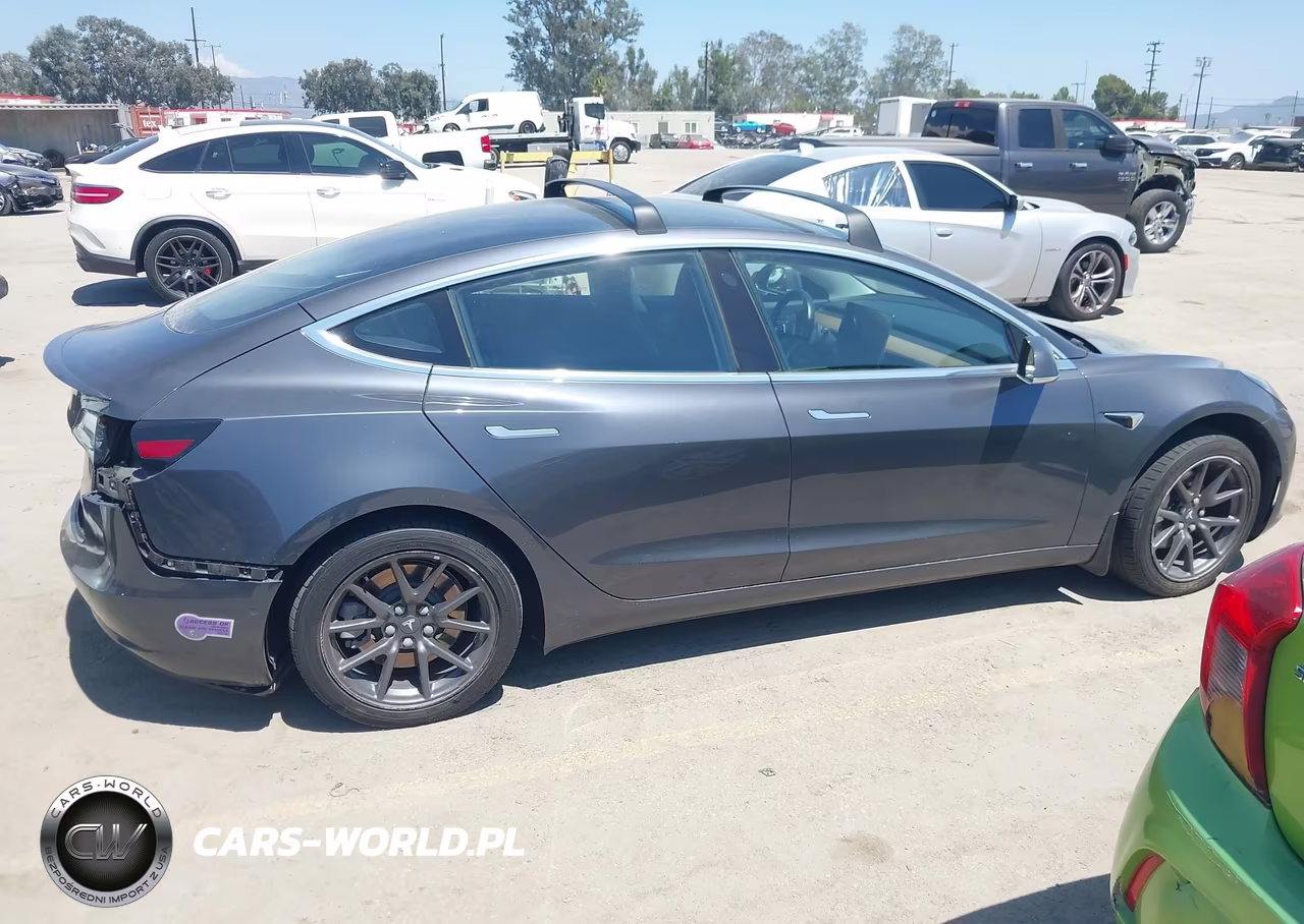 2018 Tesla Model 3 Long Range-Mid Range VIN:5YJ3E1EA9JF048170 - 13