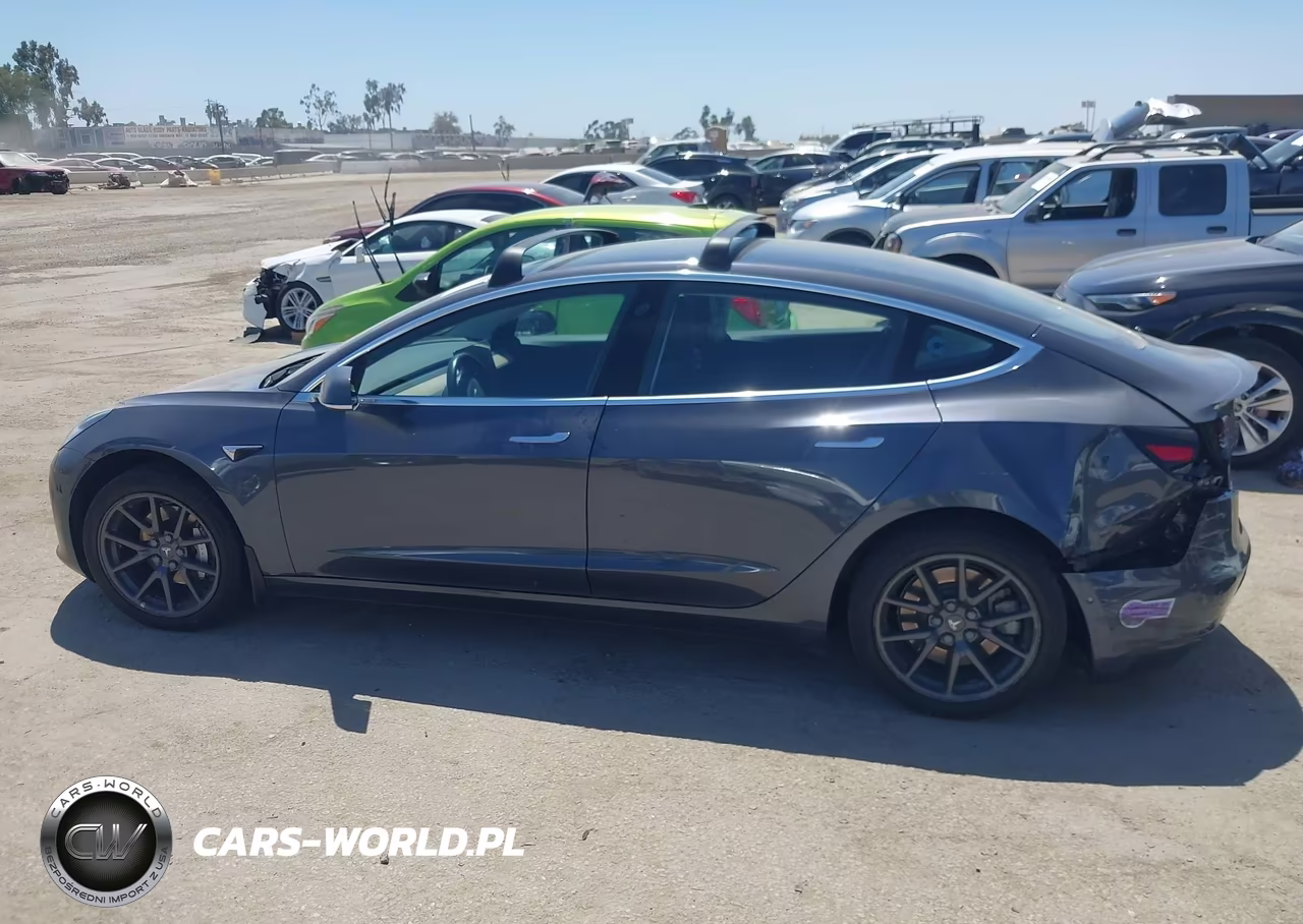 2018 Tesla Model 3 Long Range-Mid Range VIN:5YJ3E1EA9JF048170 - 14